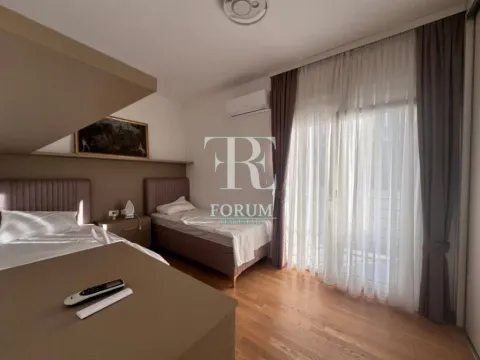 Izdavanje, trosoban stan, 117m², Centar, Podgorica - image 10