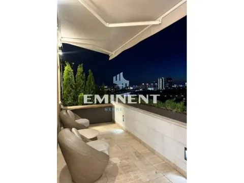 Izdavanje, trosoban stan, 128m², Stari Grad, Beograd - image 17