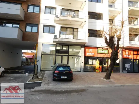 Izdavanje, poslovni prostor, 30m², Centar, Kragujevac - image 2