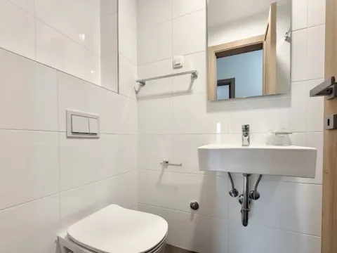 Sale, two bedroom apartment, 85m², Master Kvart, Podgorica - image 4