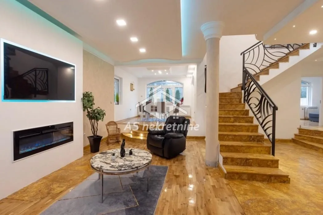 Izdavanje, kuća, 417m², Jajinci, Voždovac Sve Podlokacije