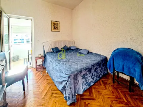 Prodaja, četvorosoban stan, 75m², Makedonsko naselje, Bar - image 10