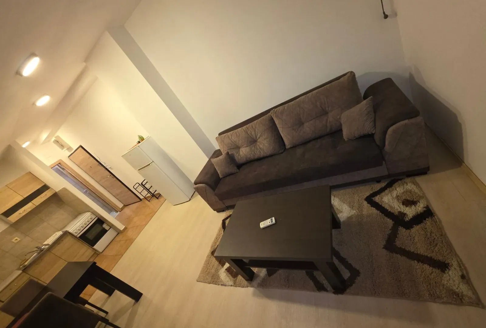 Izdavanje, jednosoban stan, 52m², Zabjelo, Podgorica