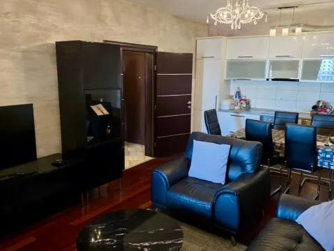 Sale, two bedroom apartment, 67m², City Kvart, Podgorica - image 4