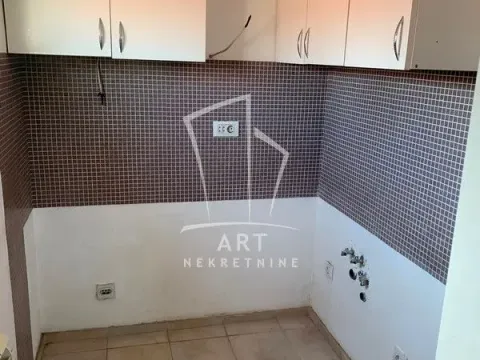 Prodaja, dvosoban stan, 47m², Karaburma, Palilula Sve Podlokacije - image 4