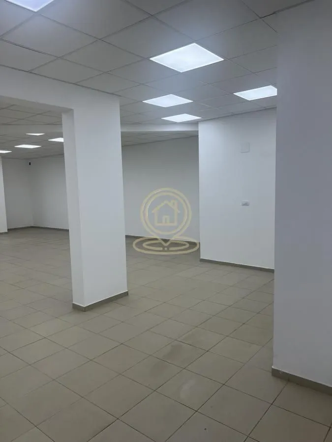 Rent, office space, 615m², Dušanovac, Voždovac Sve Podlokacije