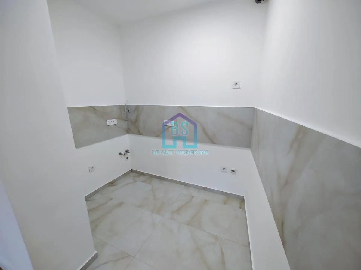 Prodaja, trosoban stan, 85m², Stari grad, Novi Sad