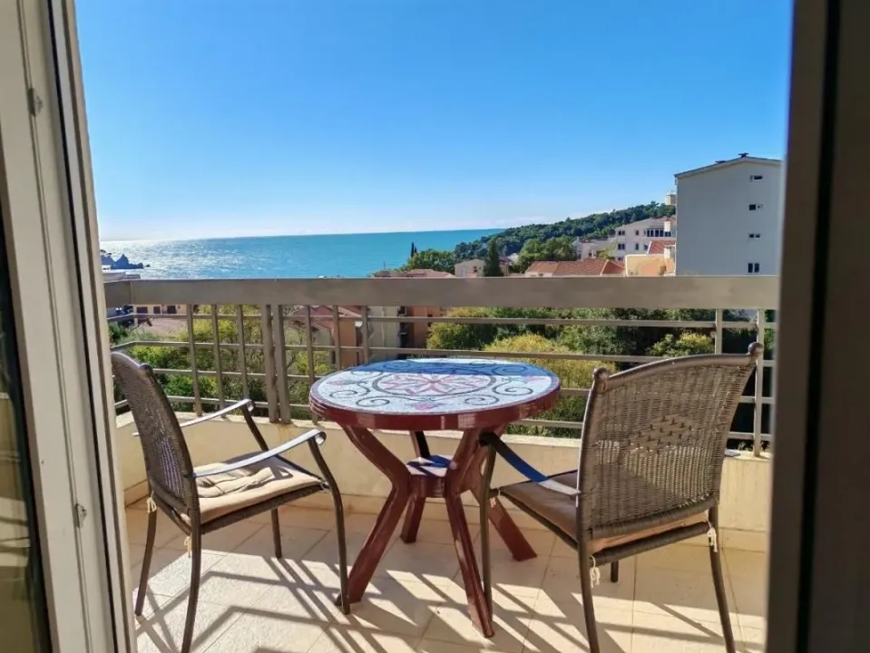 Sale, three bedroom apartment, 111m², Petrovac, Budva