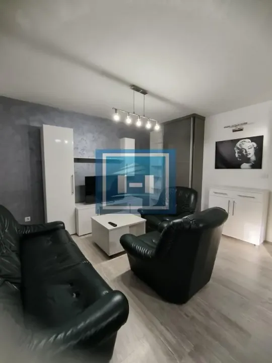 Izdavanje, dvosoban stan, 40m², Ćuprija, Srbija
