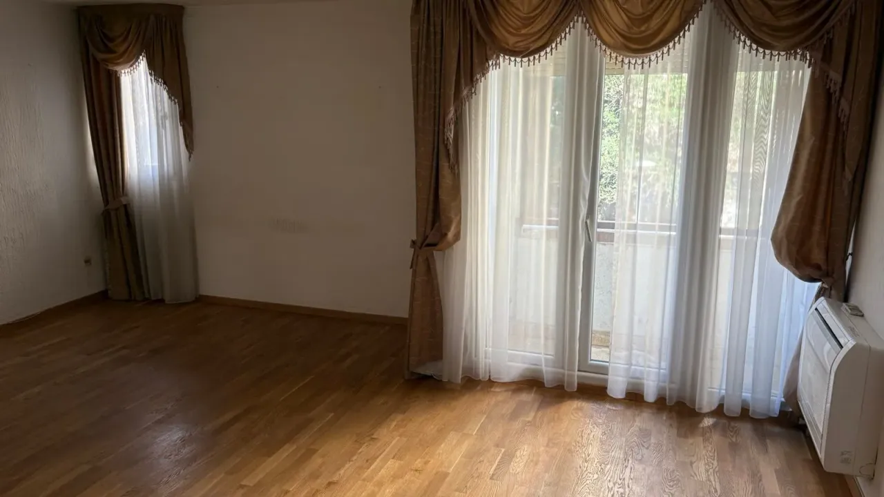 Rent, three bedroom apartment, 75m², Blok 5, Podgorica