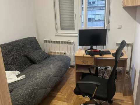 Rent, three bedroom apartment, 60m², Uciteljsko Naselje, Zvezdara Sve Podlokacije - image 3