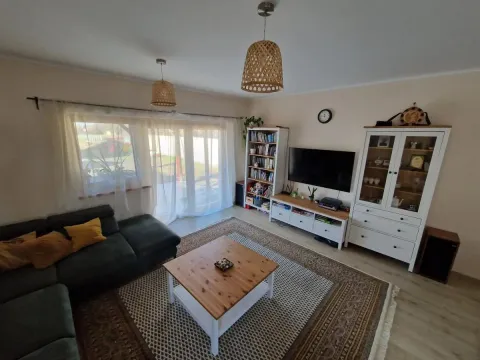 Prodaja, kuća, 230m², Temerin, Novi Sad