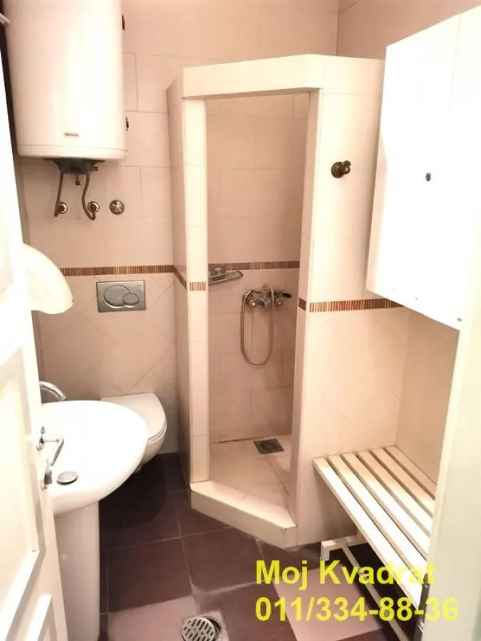 Rent, office space, 230m², Lekino Brdo, Voždovac Sve Podlokacije
