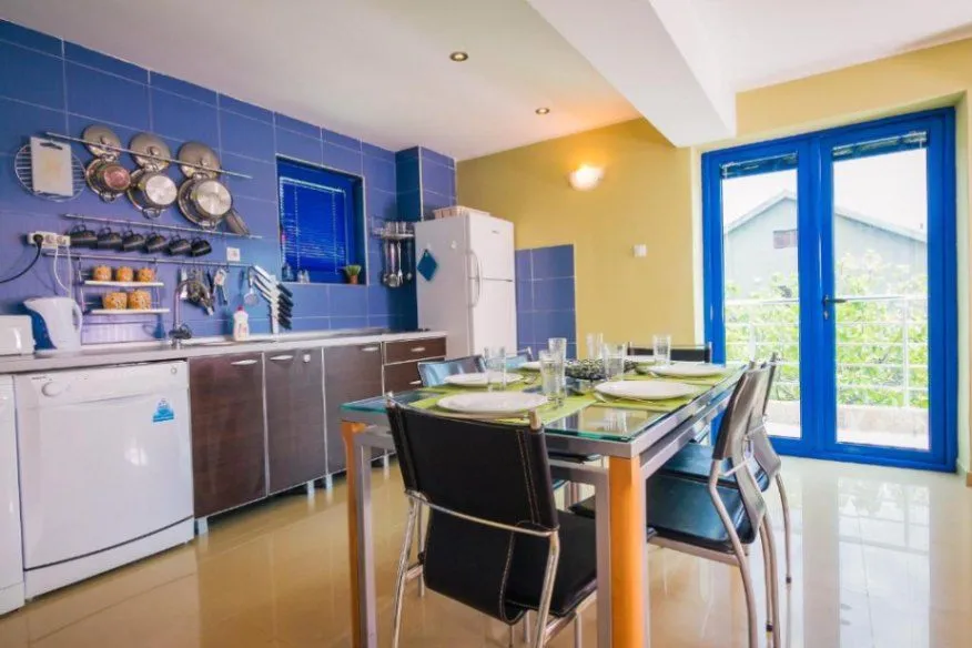 Prodaja, kuća, 270m², Đenovići, Herceg Novi