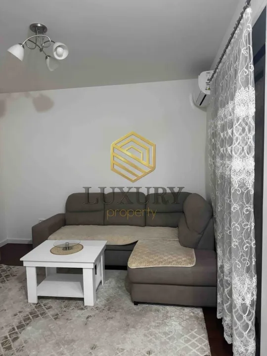 Izdavanje, jednosoban stan, 39m², Central Point, Podgorica