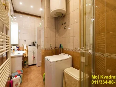 Prodaja, trosoban stan, 86m², Vračar Centar, Vračar Sve Podlokacije - image 13