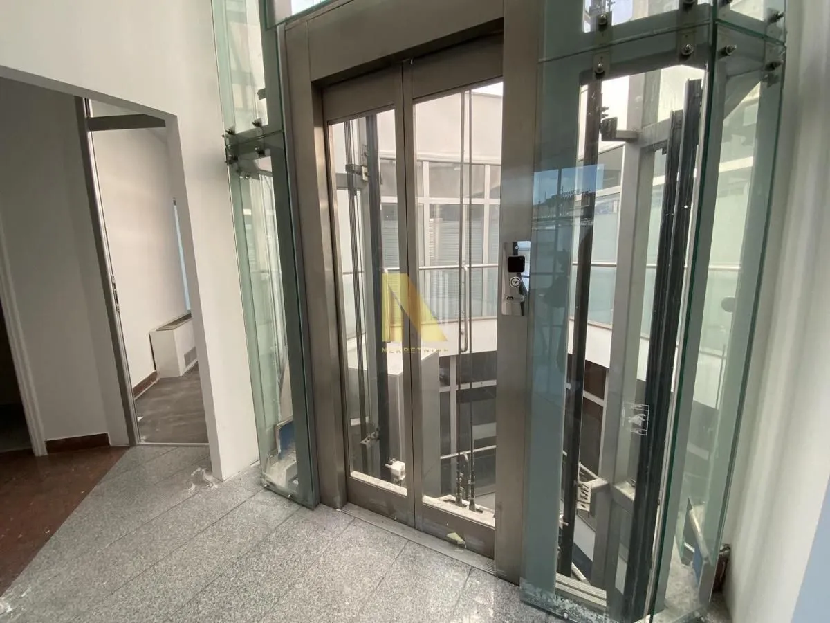 Rent, office space, 362m², Bulevar Oslobodjenja, Novi Sad Sve Podlokacije