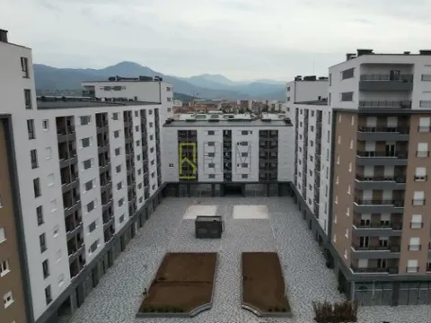 Prodaja, jednosoban stan, 45m², Stari Aerodrom, Podgorica - image 3