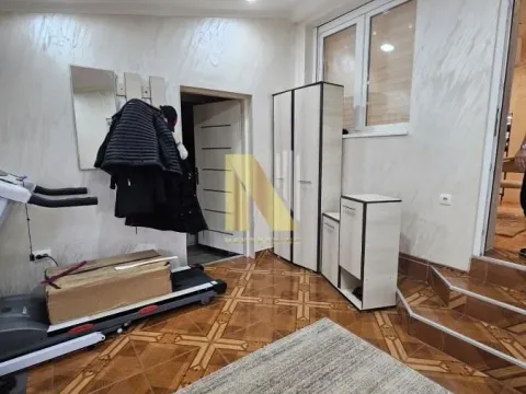 Prodaja, kuća, 242m², Lipov gaj, Novi Sad Sve Podlokacije - image 11