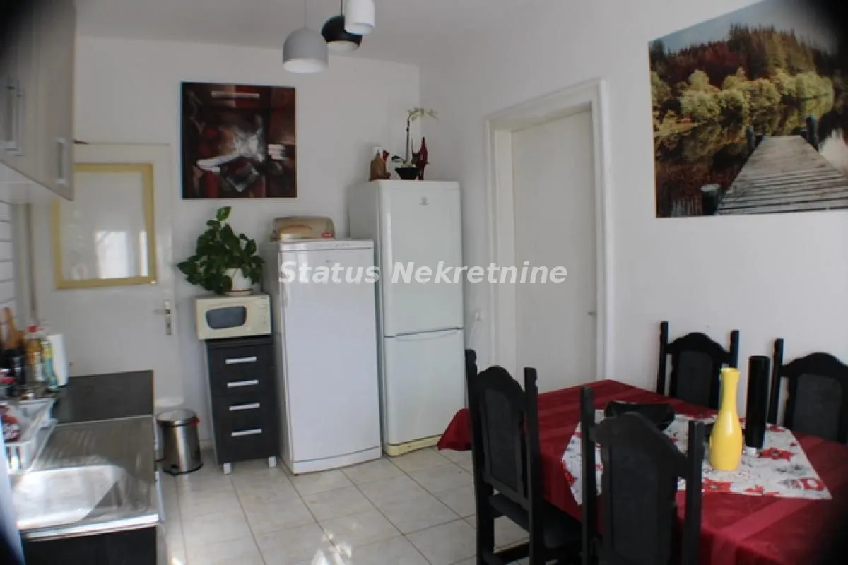 Prodaja, dvosoban stan, 77m², Grbavica, Novi Sad Sve Podlokacije