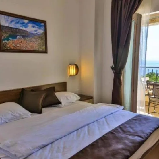 Rent, house, 150m², Reževići, Budva