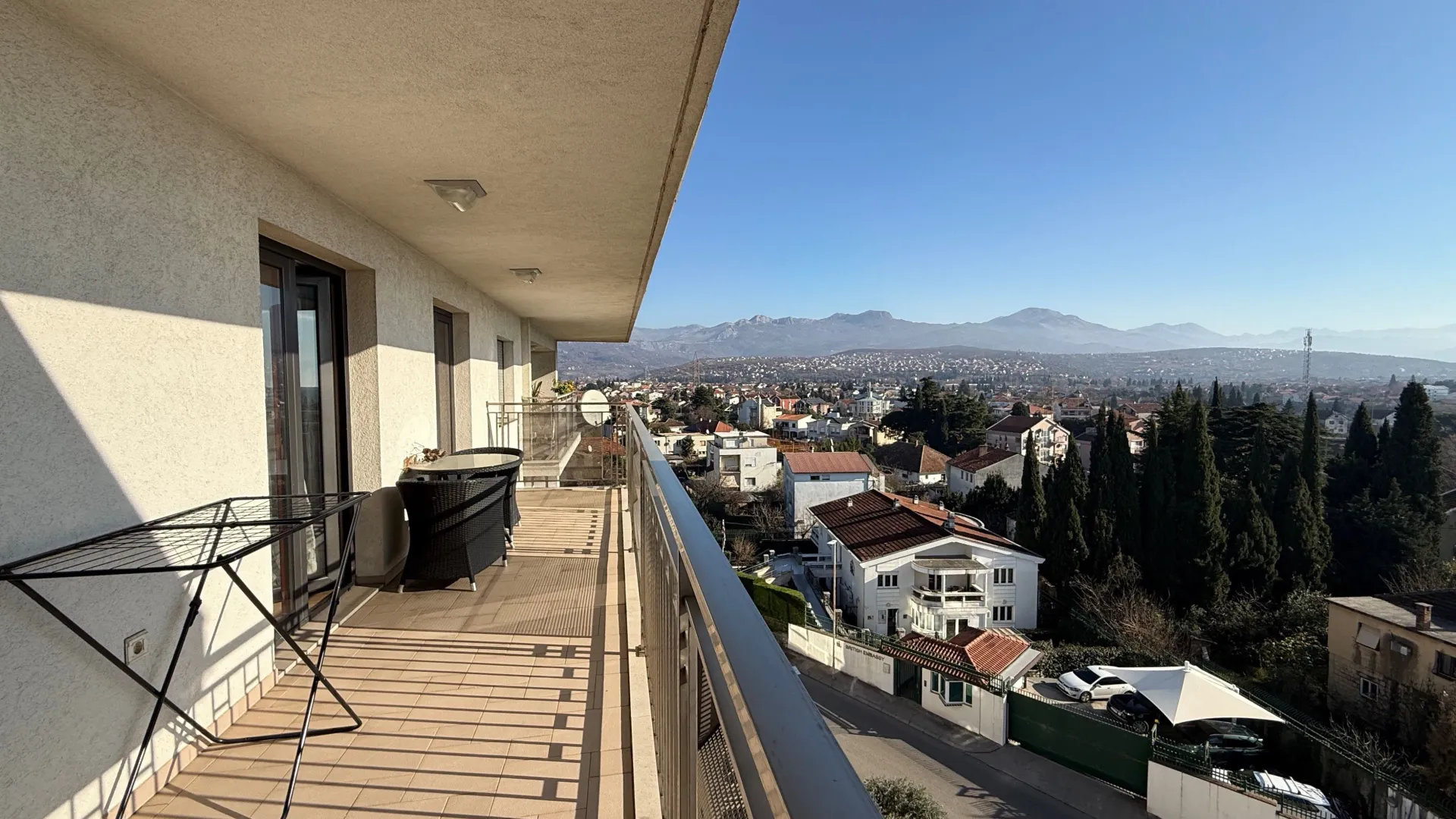 Prodaja, trosoban stan, 120m², Podgorica, Crna Gora
