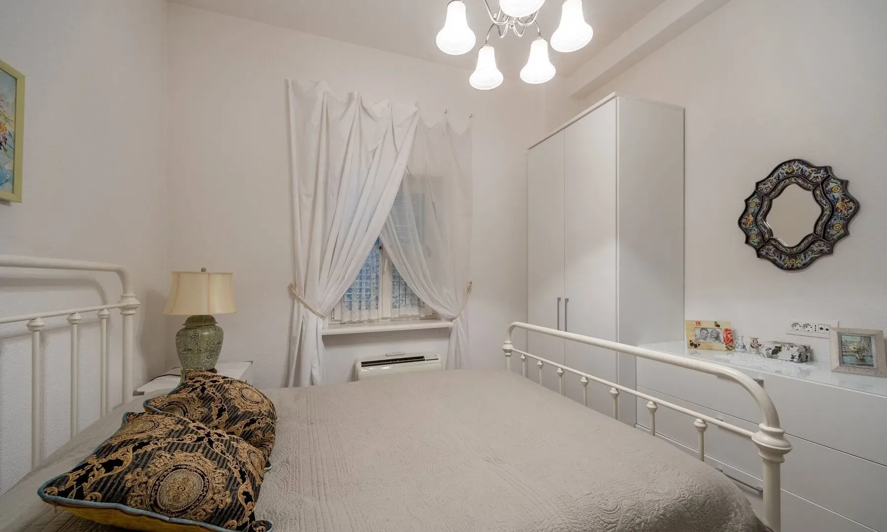 Rent, house, 587m², Dobrota, Kotor
