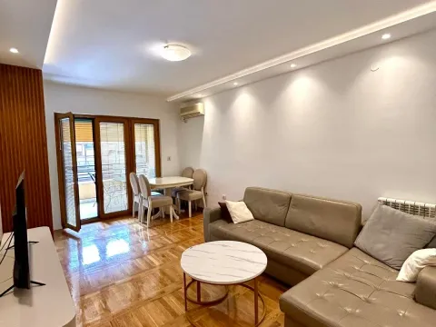 Rent, two bedroom apartment, 65m², Preko Morače, Podgorica - image 1