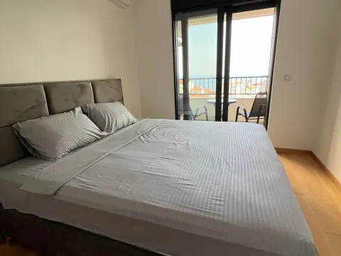 Izdavanje, dvosoban stan, 71m², Bečići, Budva - image 6