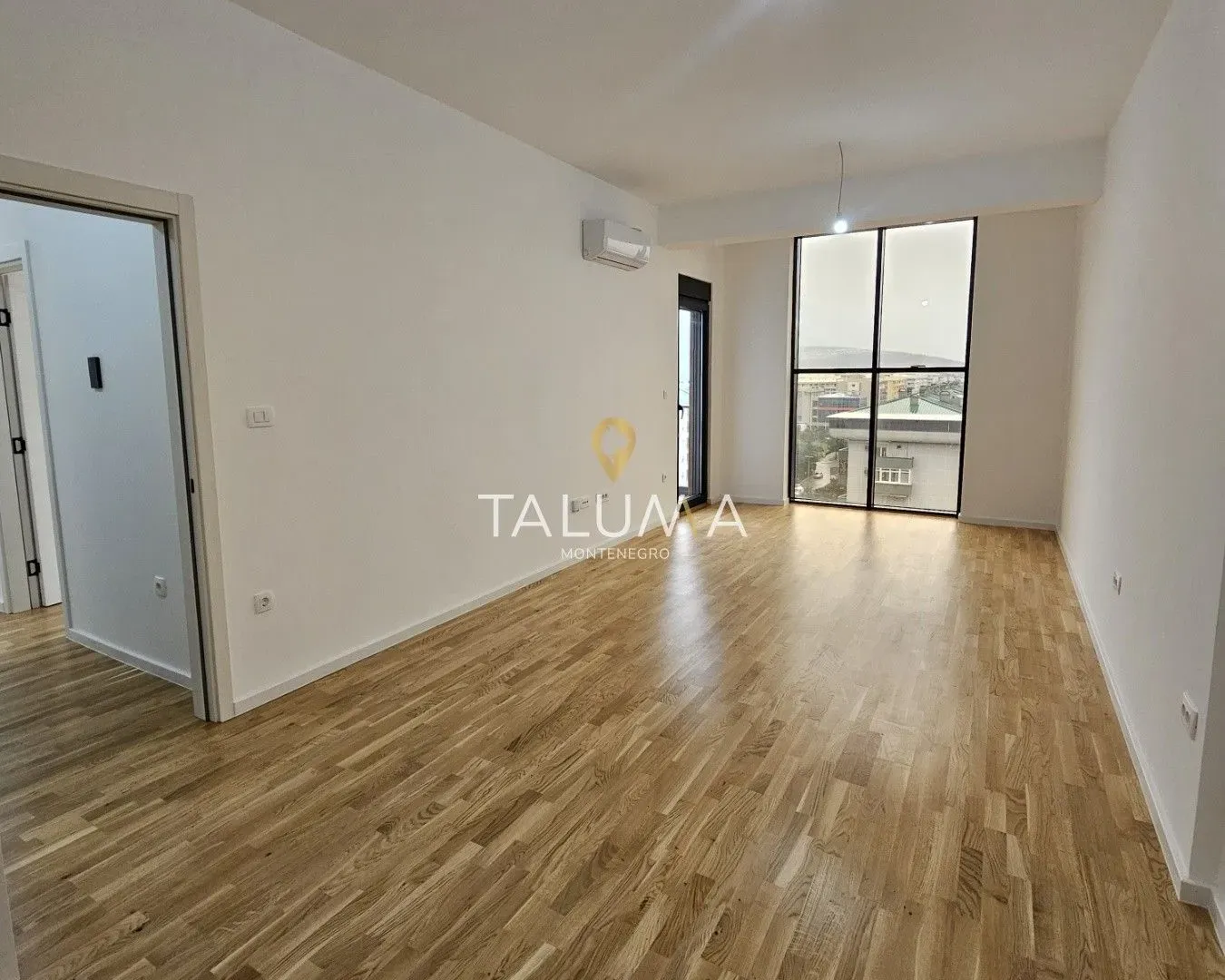 Izdavanje, stan, 269m², Stari Aerodrom, Podgorica