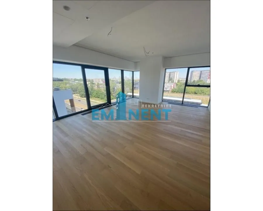 Prodaja, trosoban stan, 96m², Novi Beograd Blok 65, Novi Beograd Sve Podlokacije