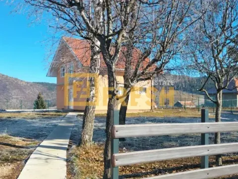 Prodaja, kuća, 130m², Pljevlja, Crna Gora - image 1