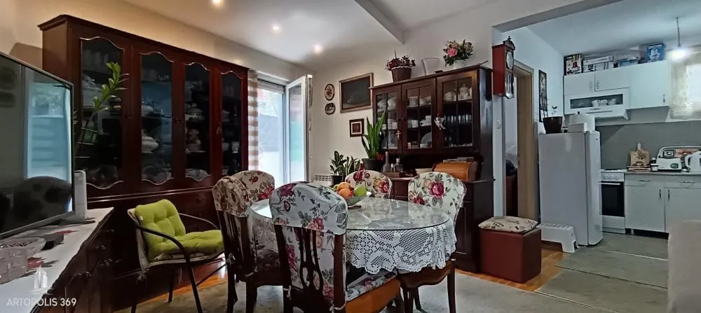 Prodaja, trosoban stan, 53m², Zvezdara Sve Podlokacije, Beograd