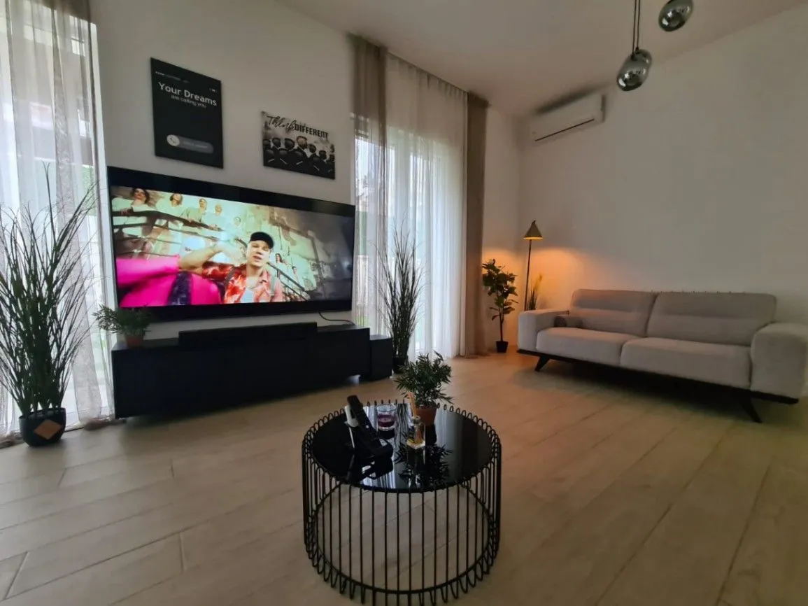 Prodaja, stan, 220m², Dedinje Beli Dvor, Dedinje Sve Podlokacije