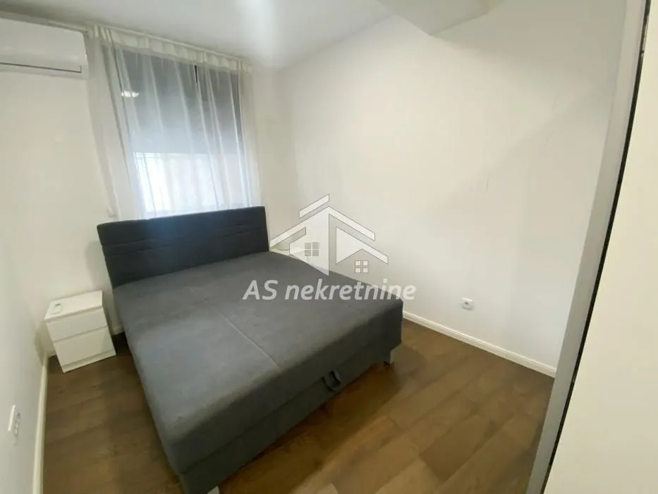 Rent, apartment, 77m², Vračar Sve Podlokacije, Beograd