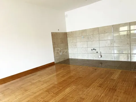 Sale, two bedroom apartment, 70m², Pantelej, Niš - image 2