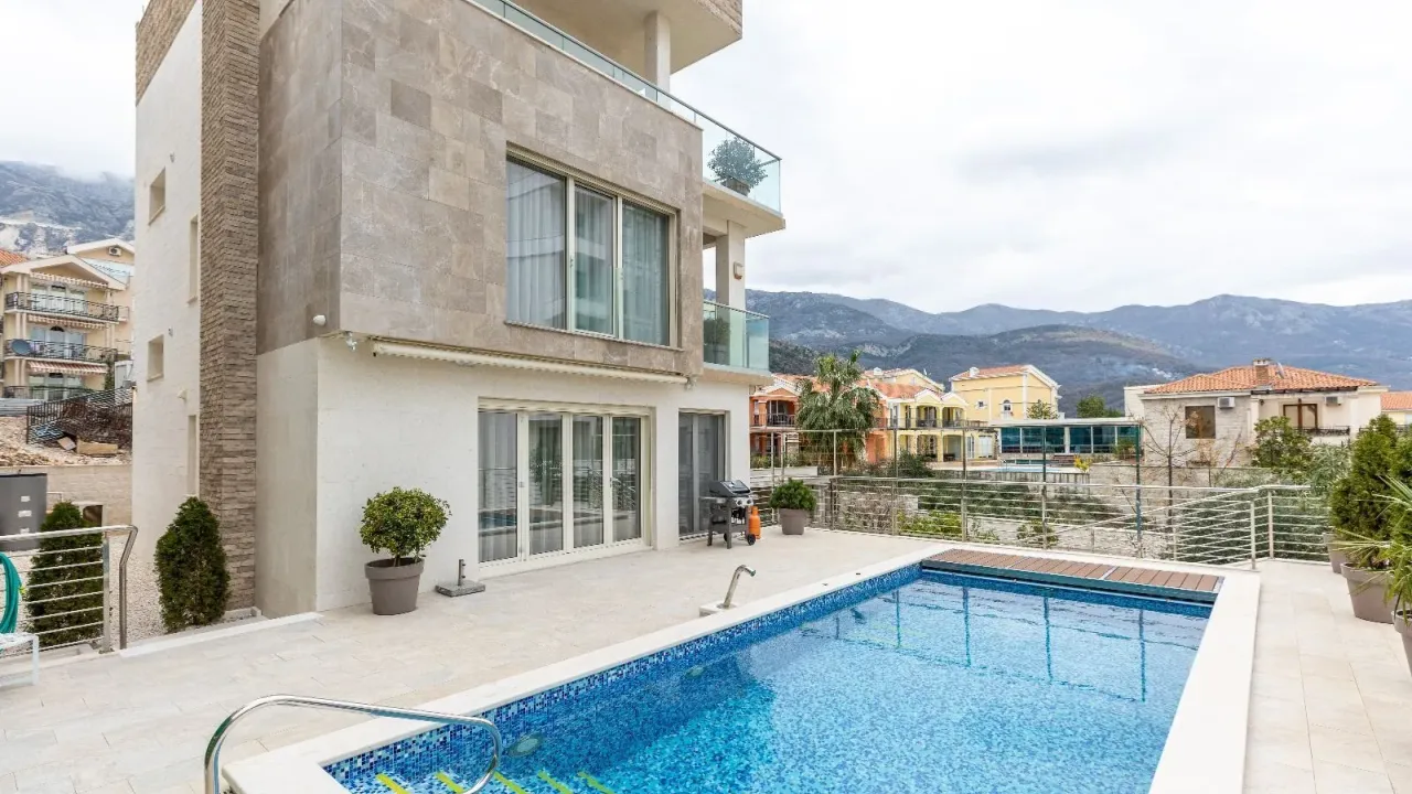 Prodaja, kuća, 400m², Bečići, Budva