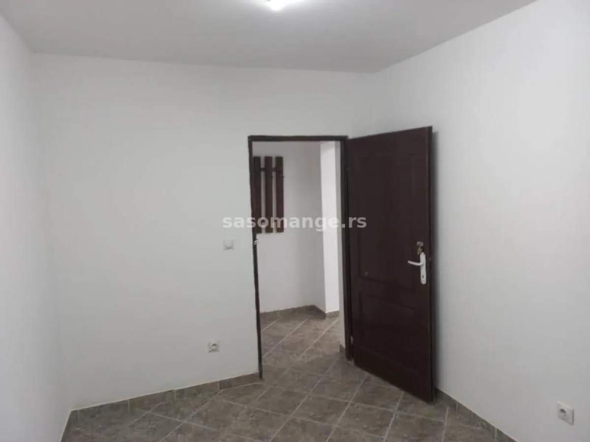 Rent, office space, 97m², Rakovica, Beograd