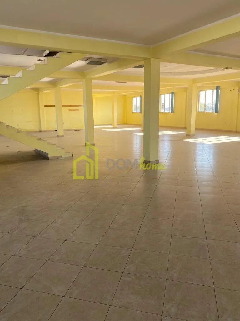 Rent, office space, 1106m², Zeta, Podgorica