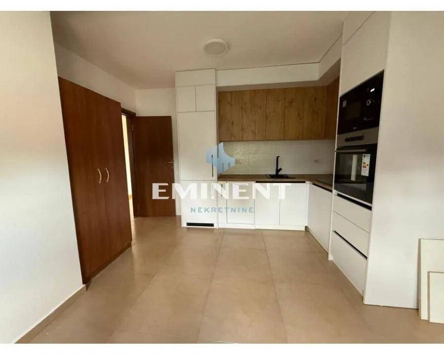 Rent, apartment, 126m², Zemun Sve Podlokacije, Beograd