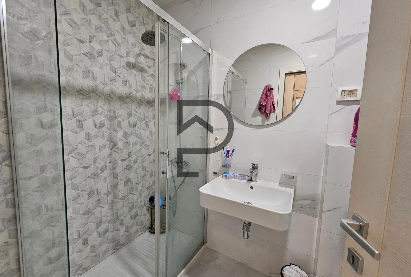 Rent, one bedroom apartment, 54m², Central Point, Podgorica