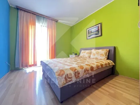 Izdavanje, dvosoban stan, 90m², Tološi, Podgorica - image 7