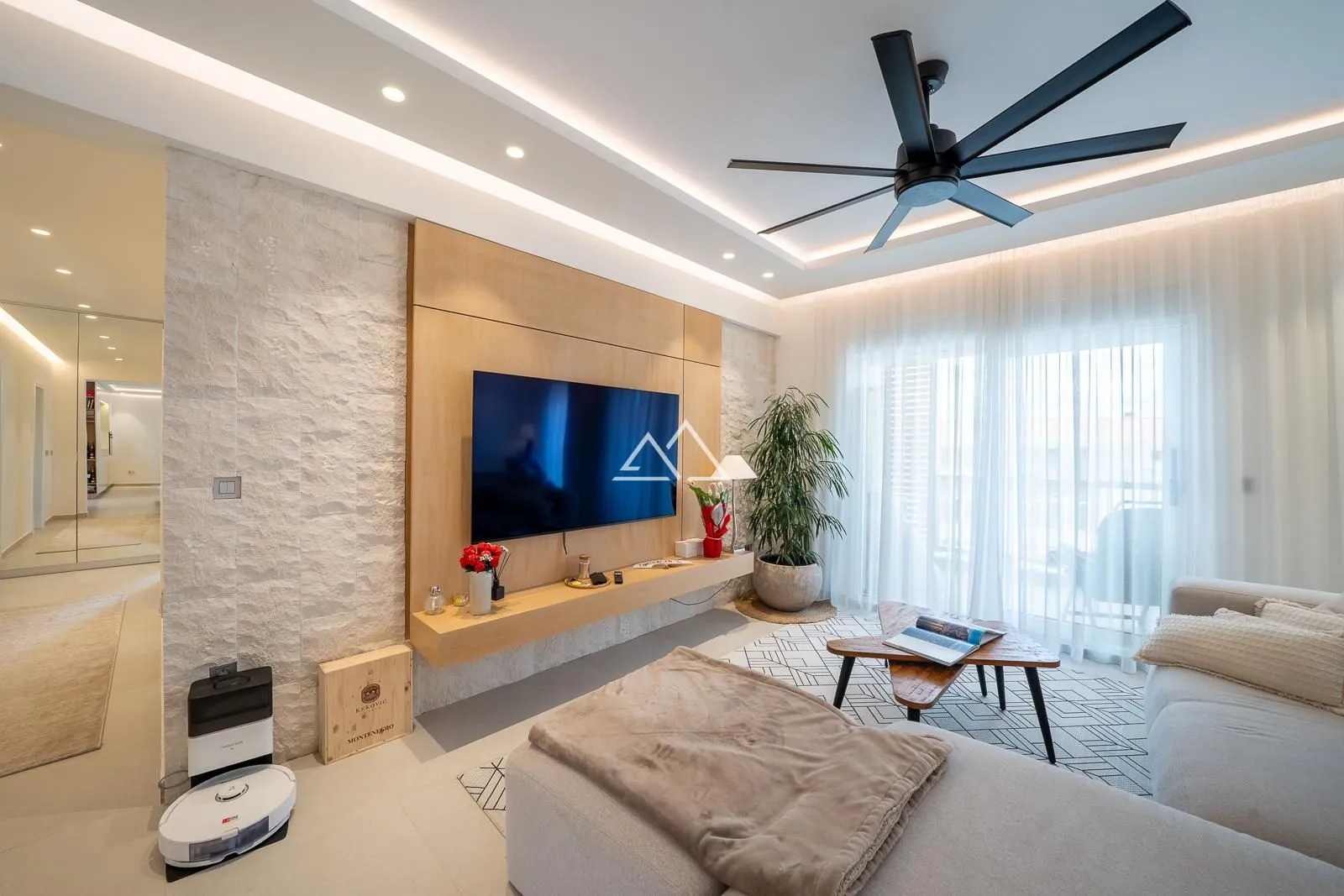 Sale, two bedroom apartment, 122m², Centar, Tivat