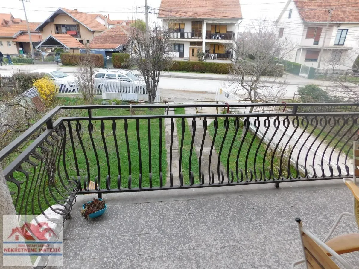 Prodaja, kuća, 200m², Stanovo, Kragujevac