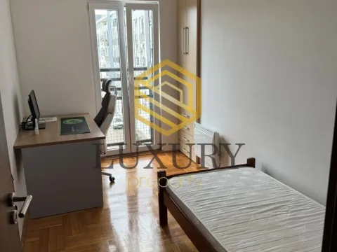 Rent, two bedroom apartment, 56m², City Kvart, Podgorica - image 3