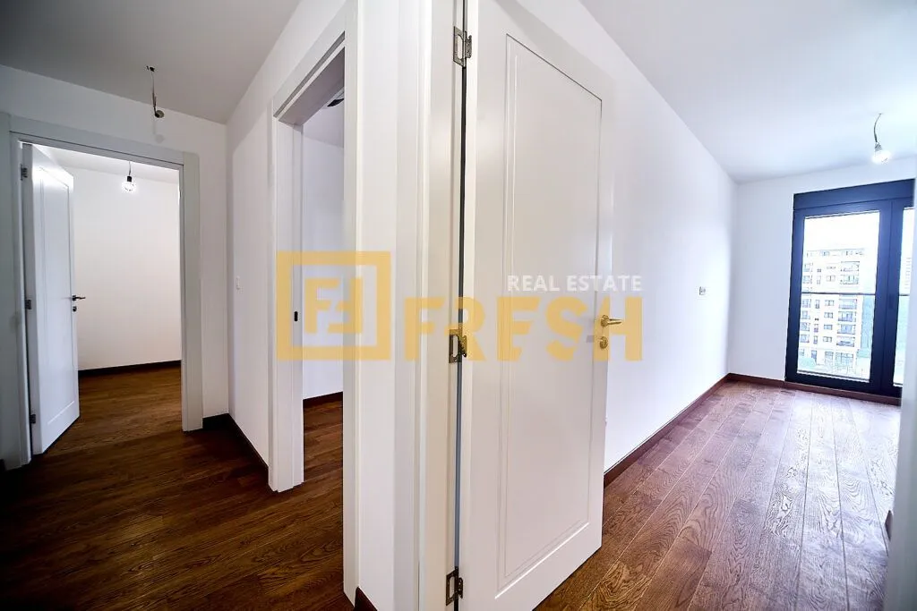 Prodaja, trosoban stan, 110m², Tološi, Podgorica