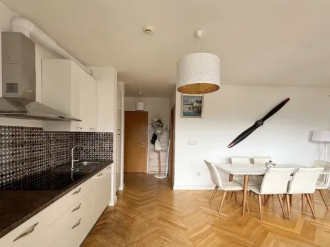 Prodaja, dvosoban stan, 78m², Dobrota, Kotor - image 6