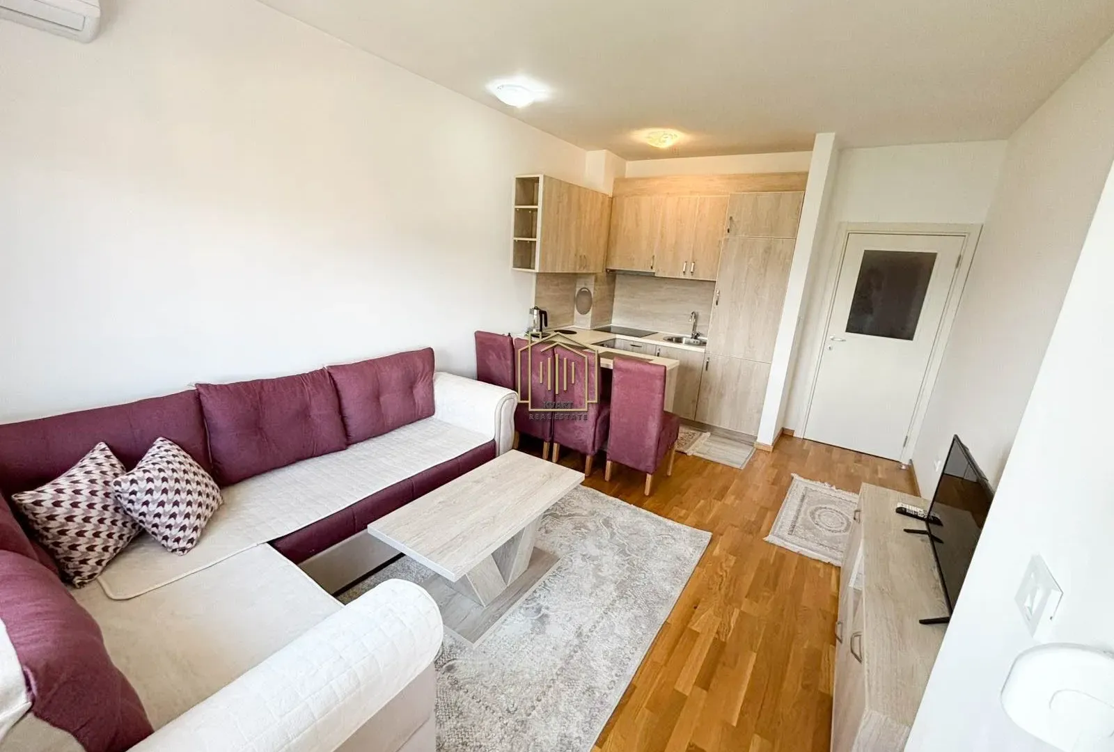 Izdavanje, jednosoban stan, 41m², Stari Aerodrom, Podgorica