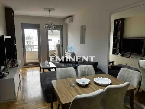 Izdavanje, dvosoban stan, 55m², Vračar Sve Podlokacije, Beograd - image 2