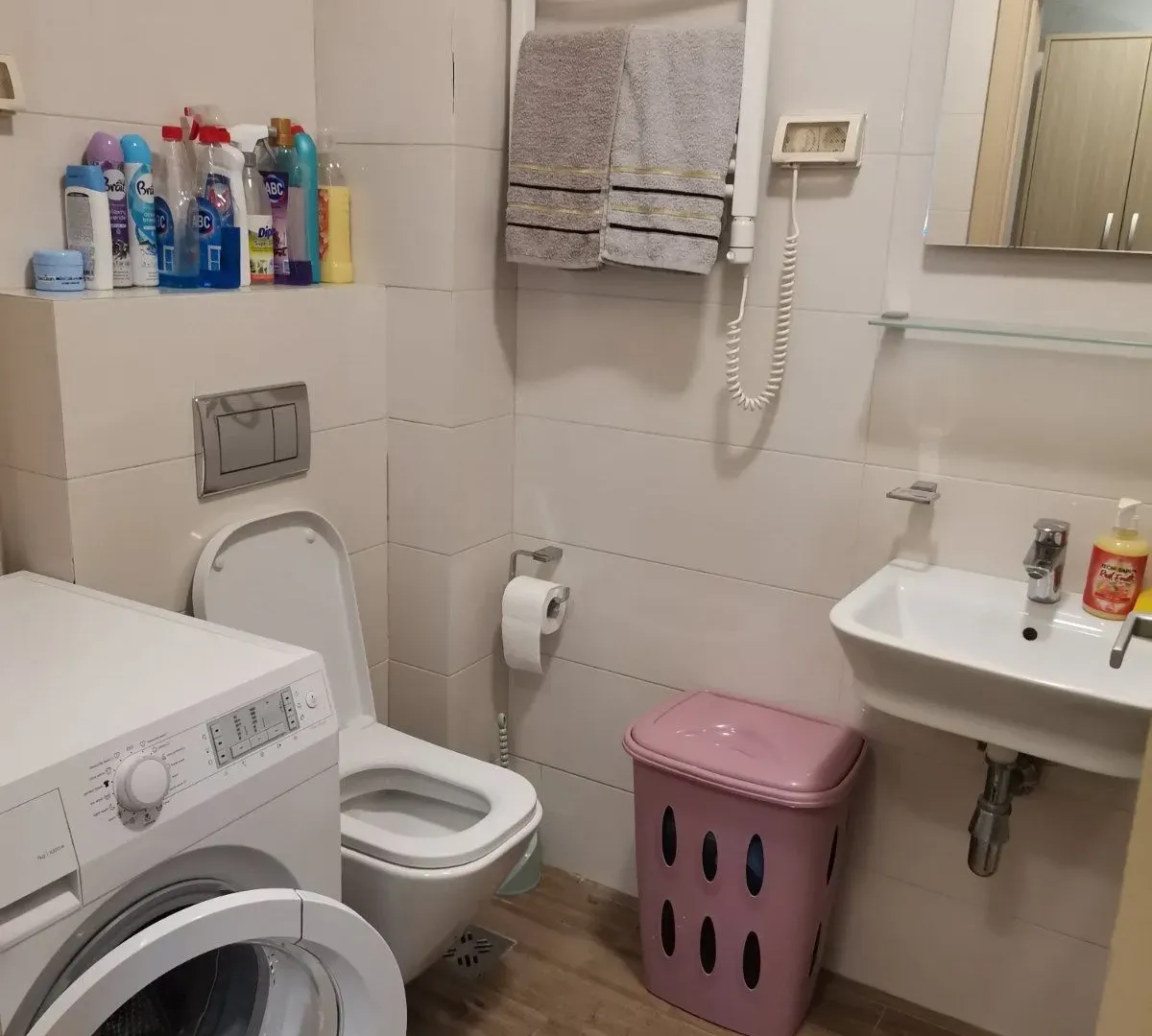 Izdavanje, jednosoban stan, 46m², City Kvart, Podgorica